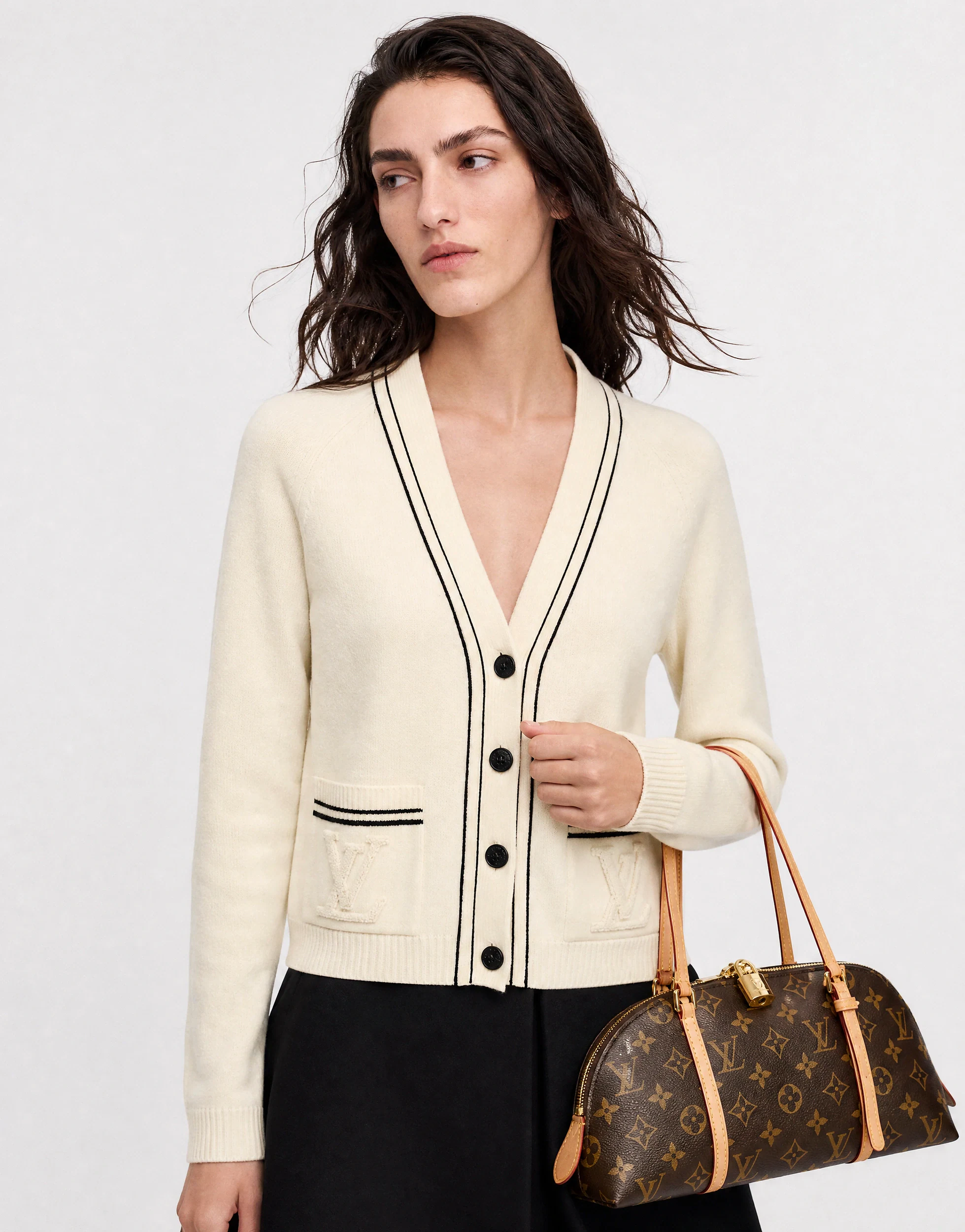 The same cardigan, second frame